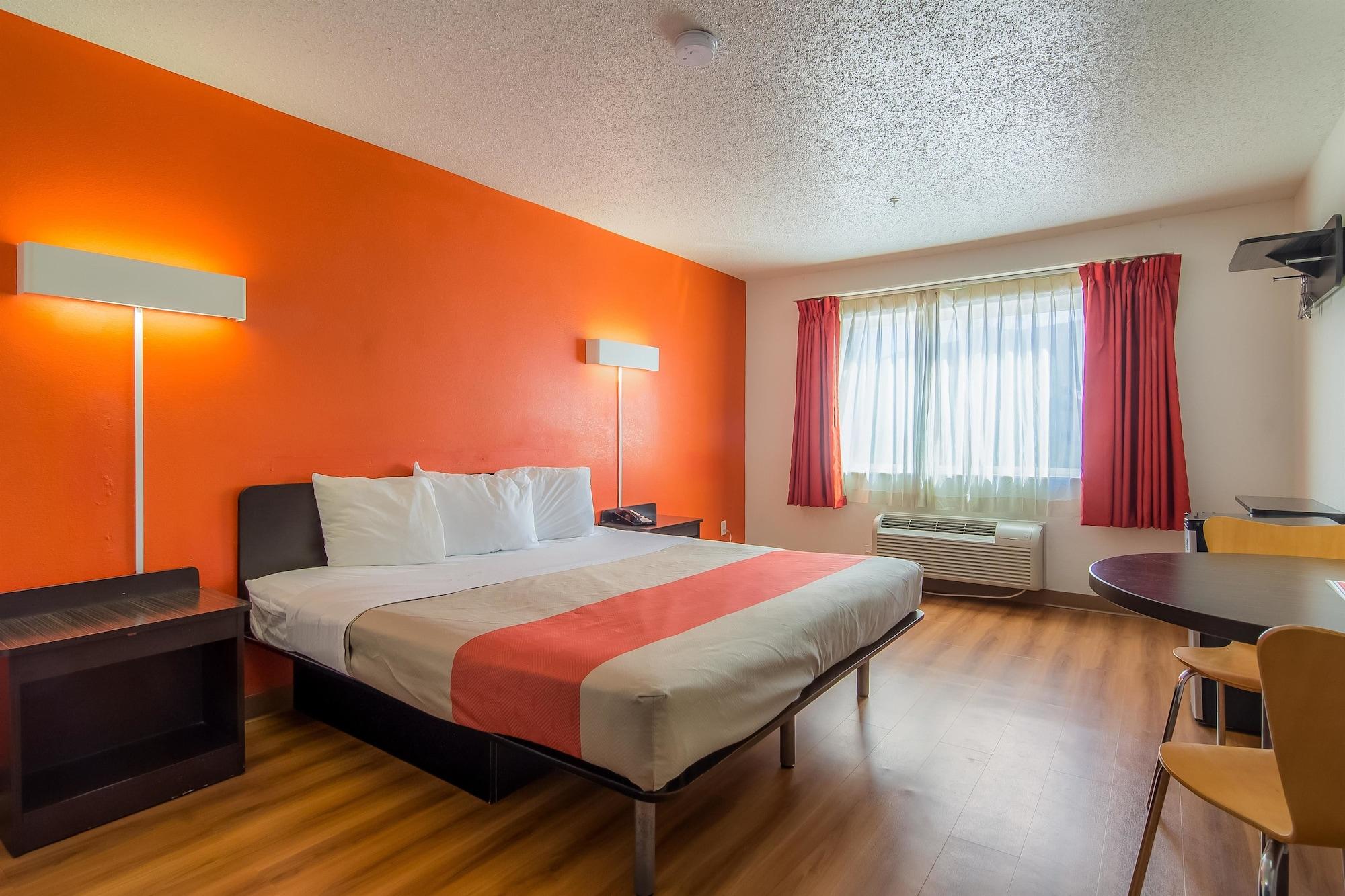 Hotel 6-dallas, Tx - North - Richardson Dallas